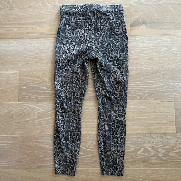 Spanx Women's Leggings Taupe Snake Print Leggings Size Medium - Picture 2 of 5